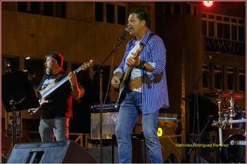 Los Sarantontones despachan el mejor rock español en Los Llanos de Telde/Ildefonso Rodríguez.